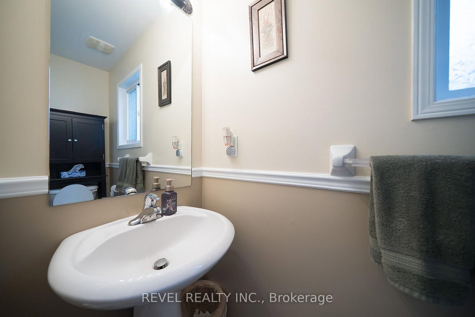51 Webb Avenue • Brantford, ON photo 20