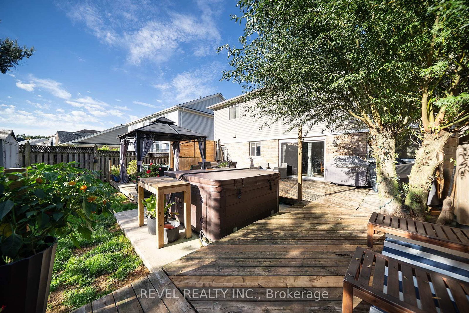 51 Webb Avenue • Brantford, ON photo 37
