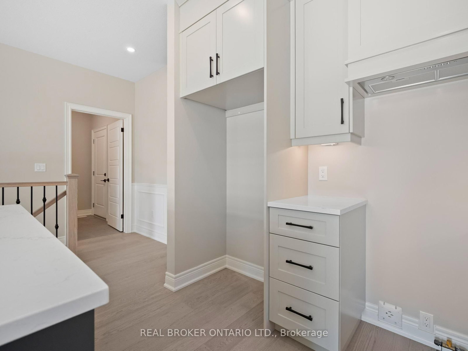 26 AUSTIN Drive • Welland, ON photo 15