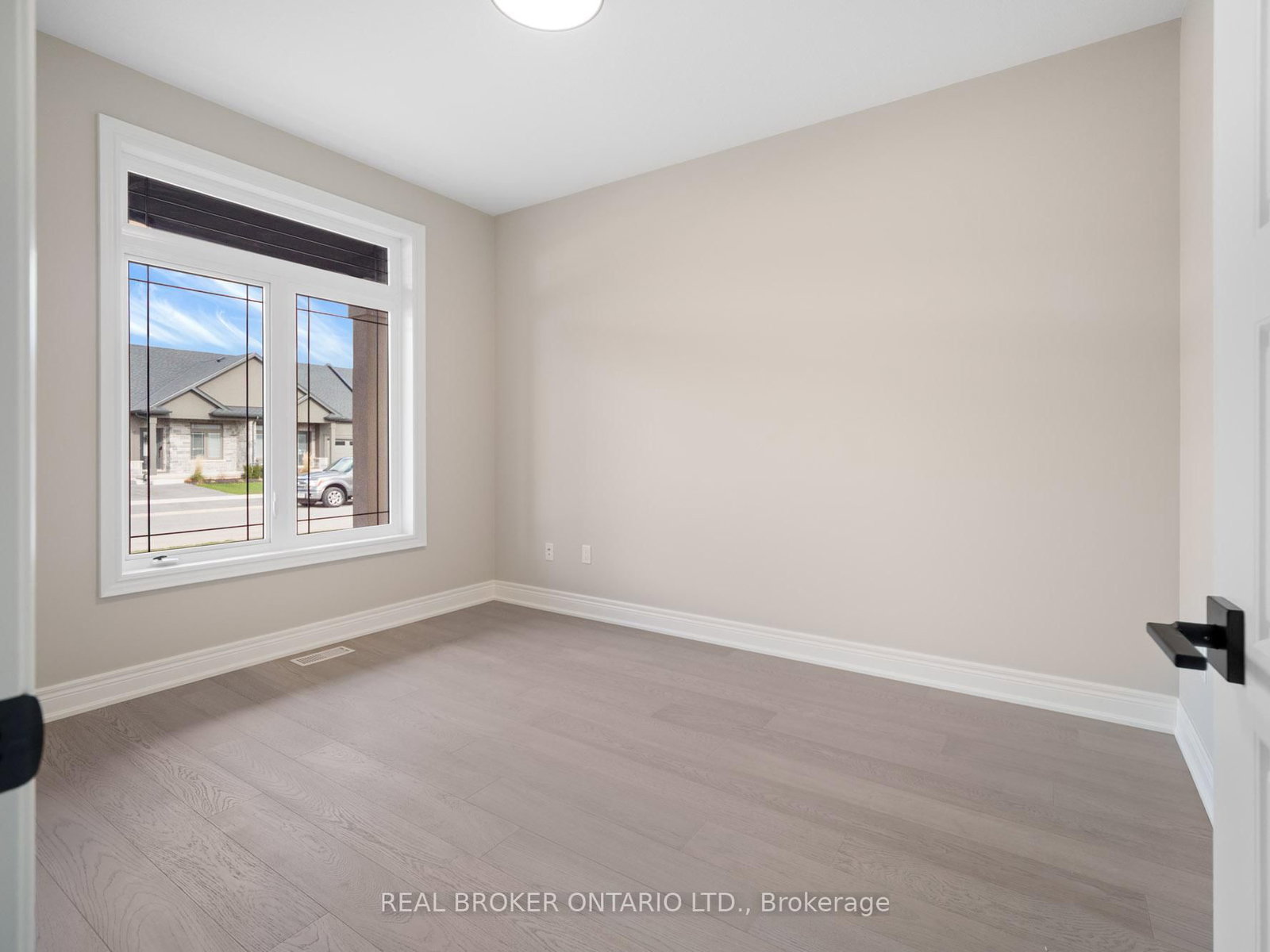 26 AUSTIN Drive • Welland, ON photo 23