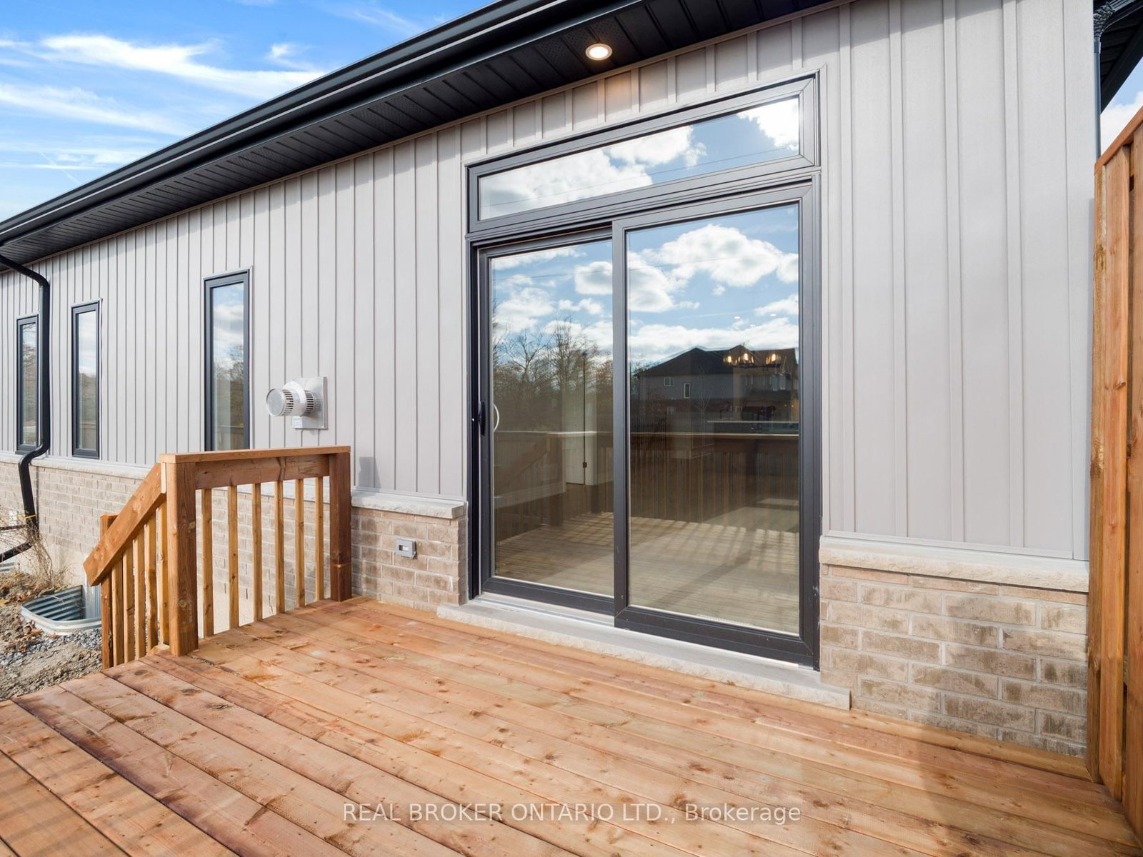 26 AUSTIN Drive • Welland, ON photo 24
