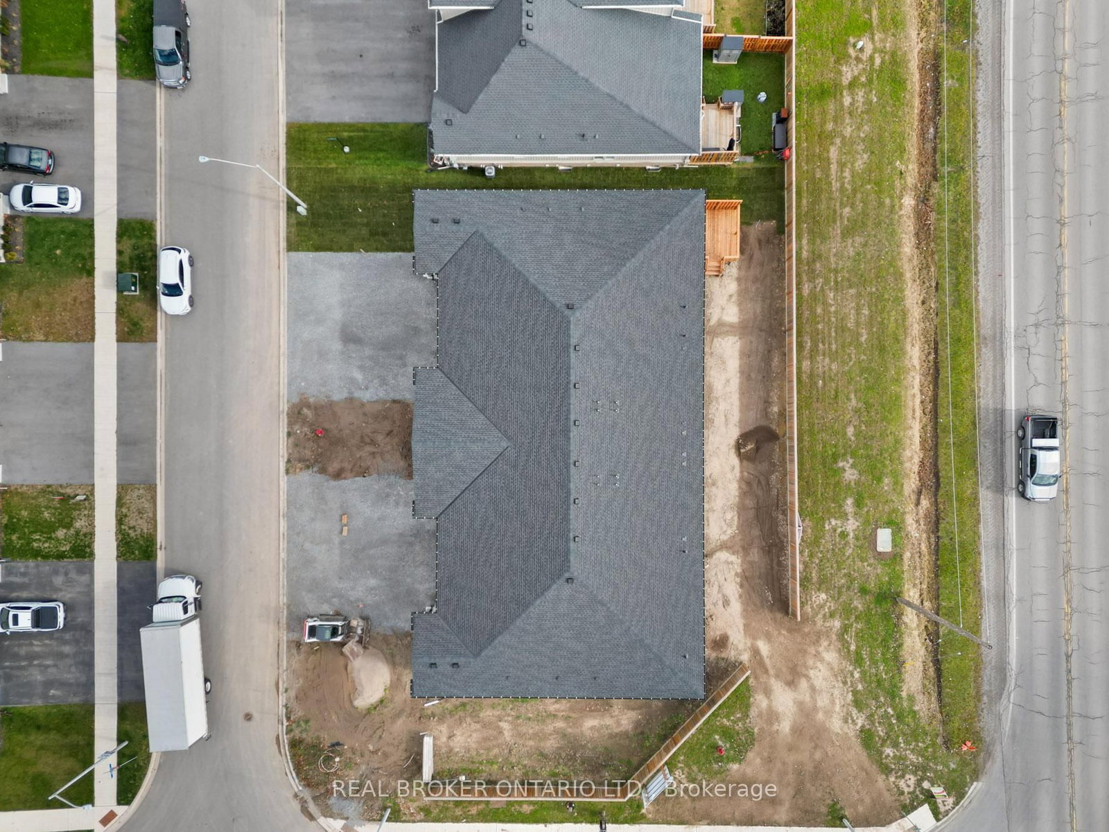 26 AUSTIN Drive • Welland, ON photo 33
