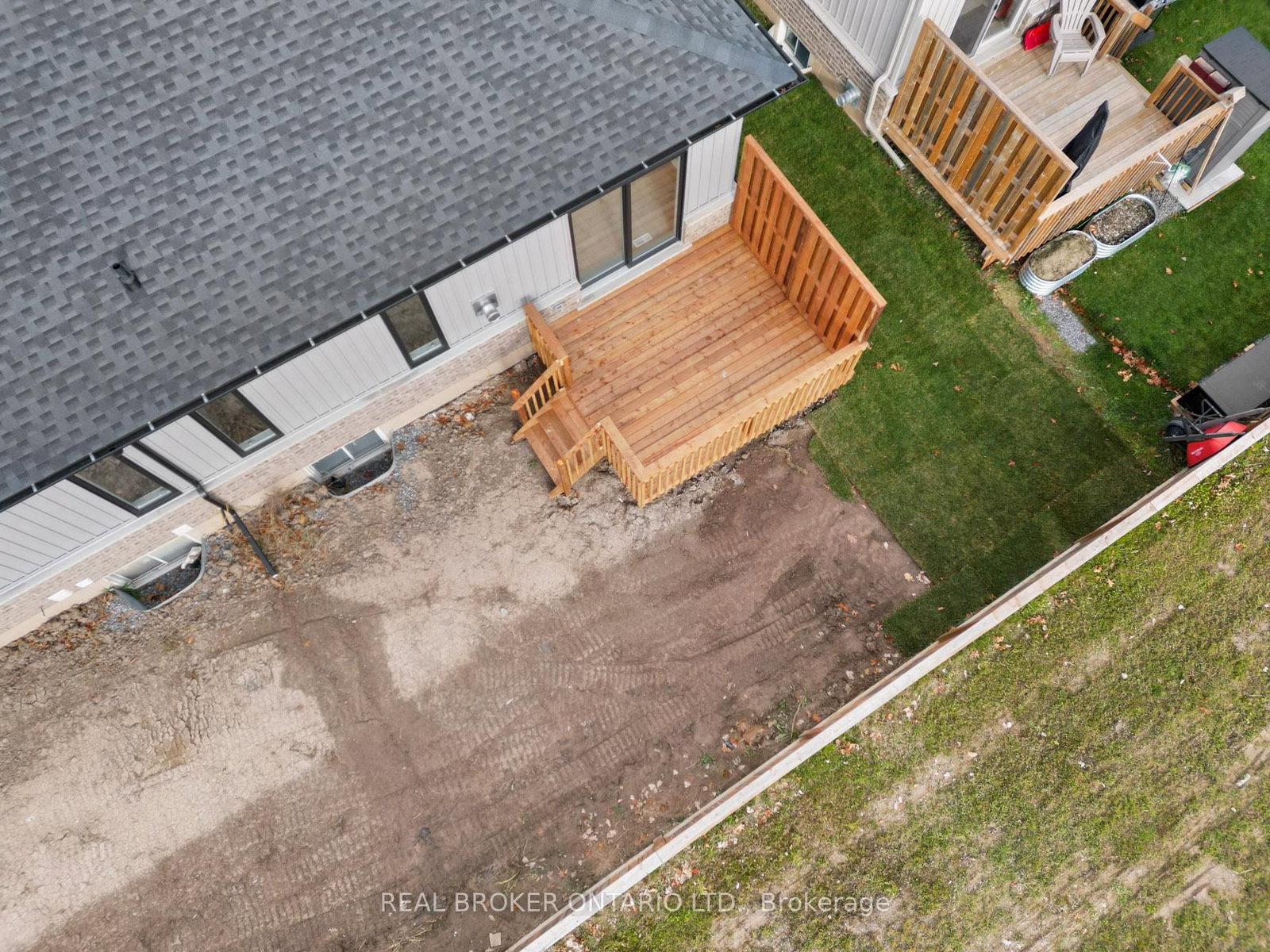26 AUSTIN Drive • Welland, ON photo 35