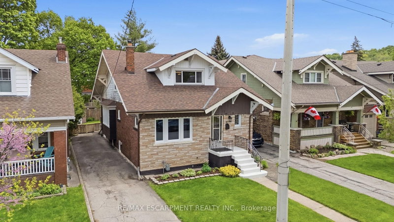 167 Balmoral Avenue S