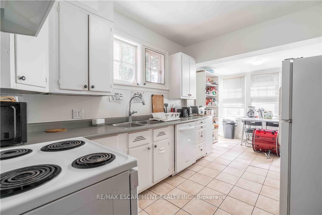 1257 King Street W • Hamilton, ON photo 9