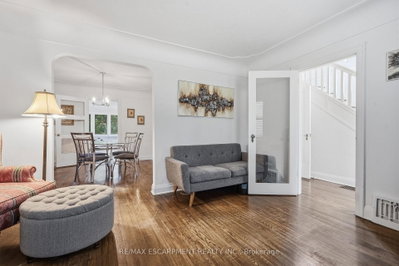 13 Allan Avenue • Hamilton, ON photo 2