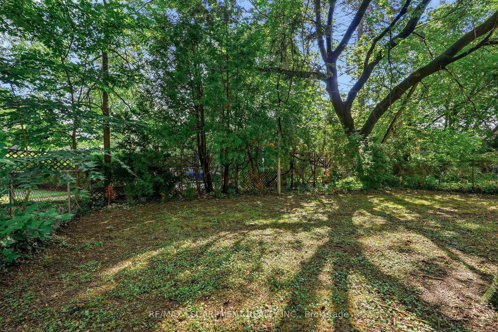 13 Allan Avenue • Hamilton, ON photo 22