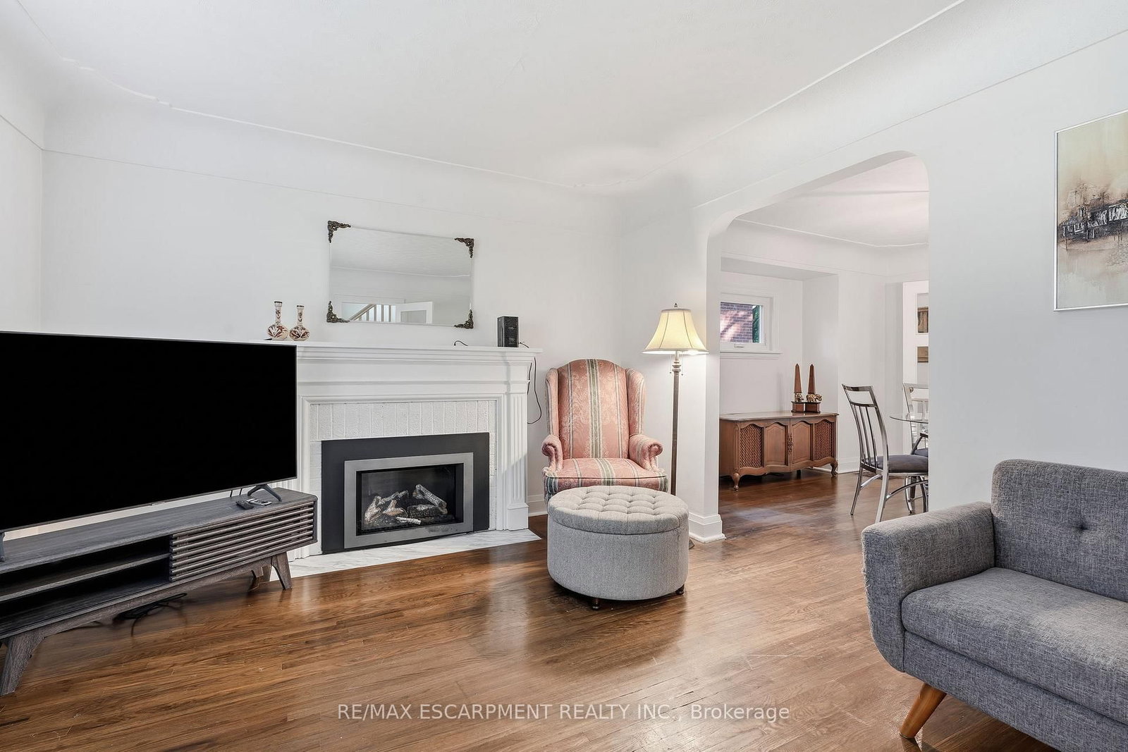 13 Allan Avenue • Hamilton, ON photo 4