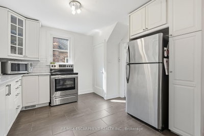 13 Allan Avenue • Hamilton, ON photo 6
