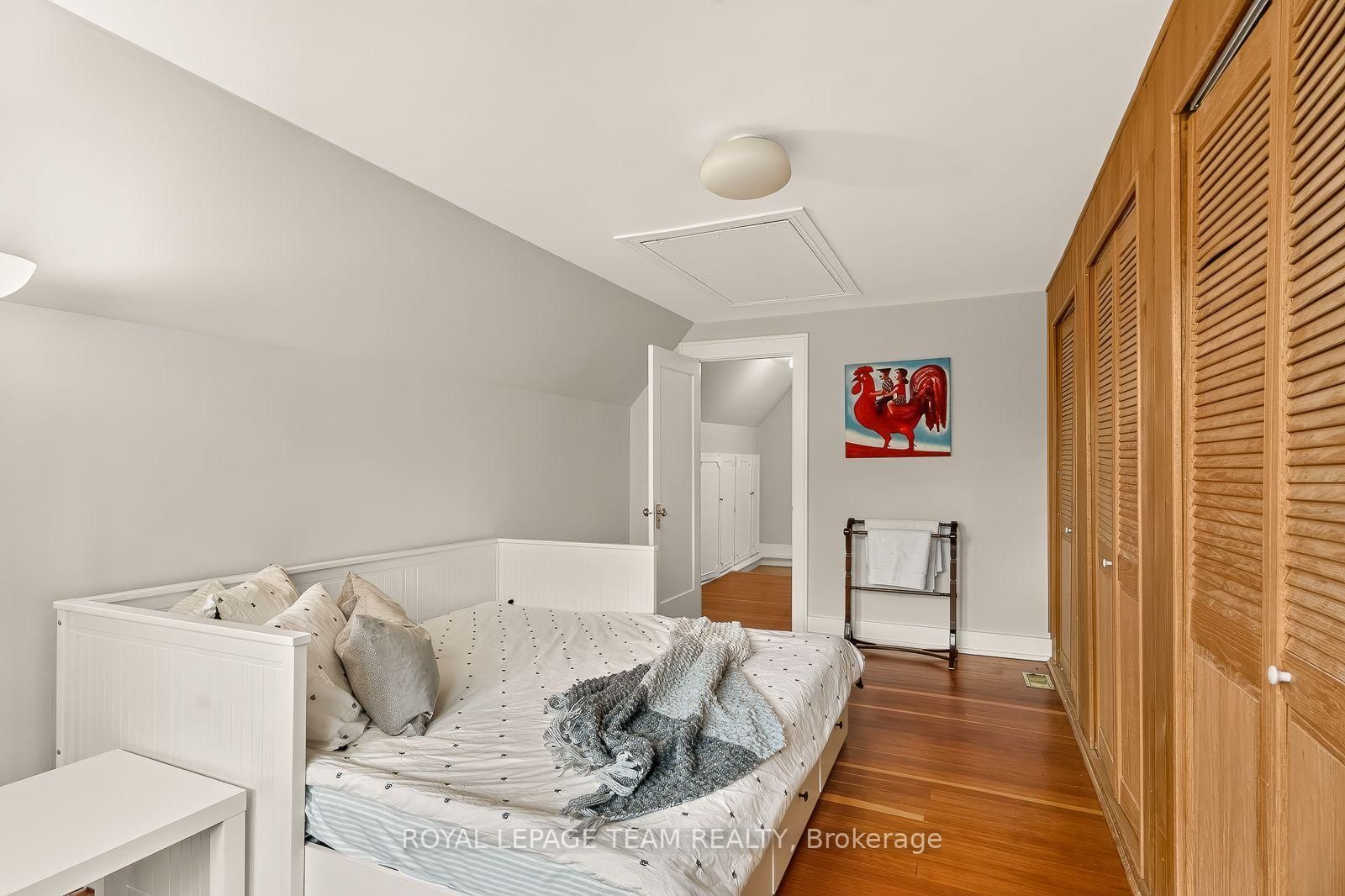 170 Acacia Avenue • Ottawa, ON photo 32