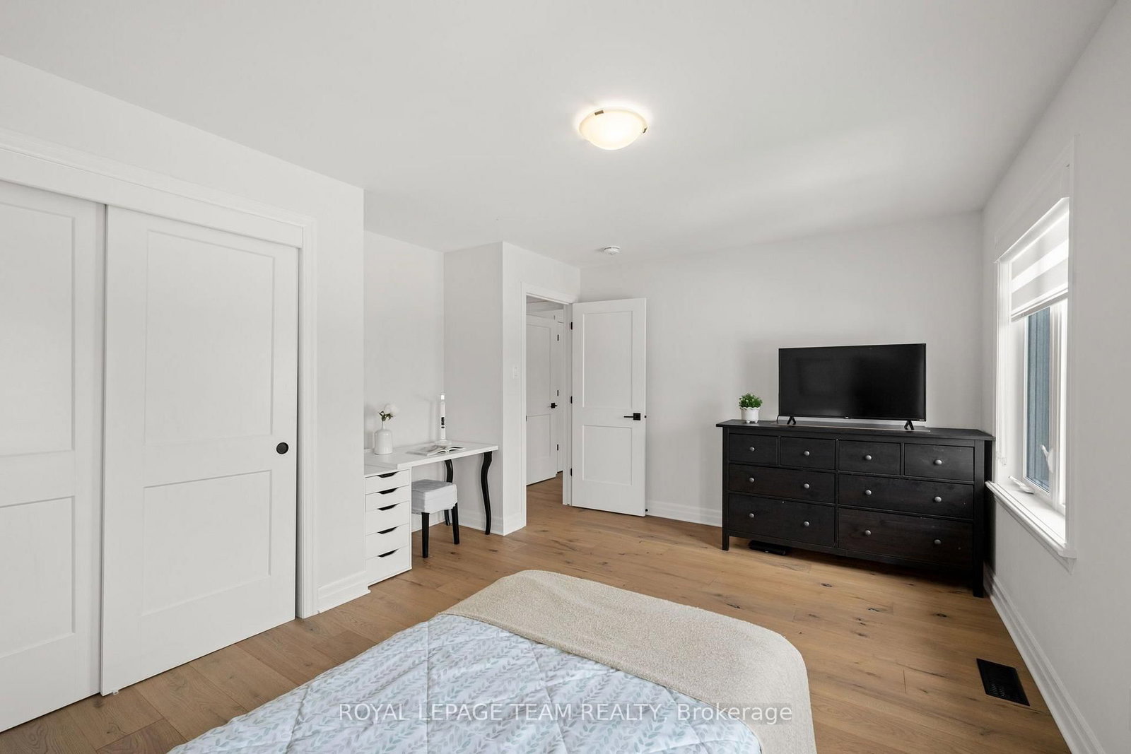 915 Embankment Street • Ottawa, ON photo 33