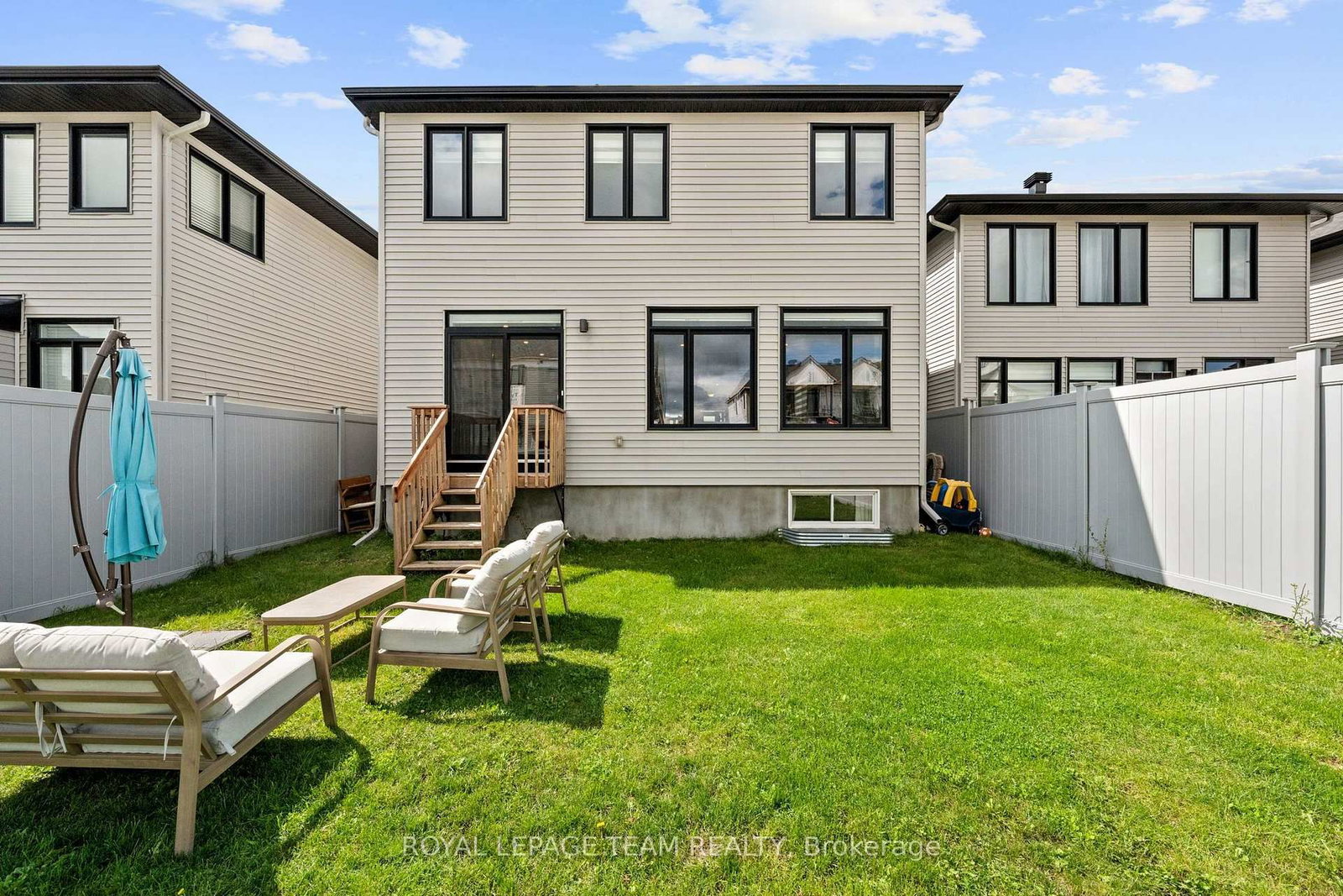915 Embankment Street • Ottawa, ON photo 38