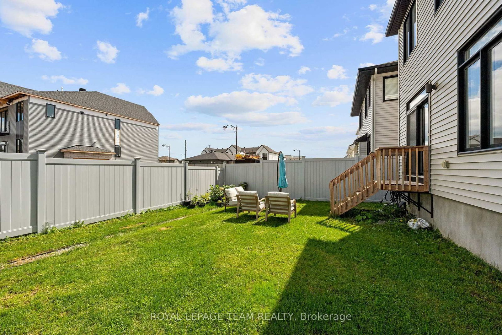 915 Embankment Street • Ottawa, ON photo 39