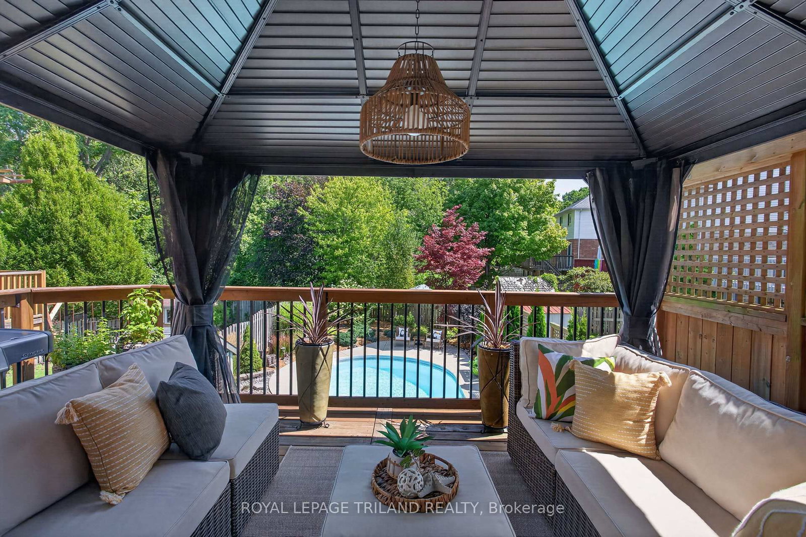98 Rossmore Court • London South, ON photo 19