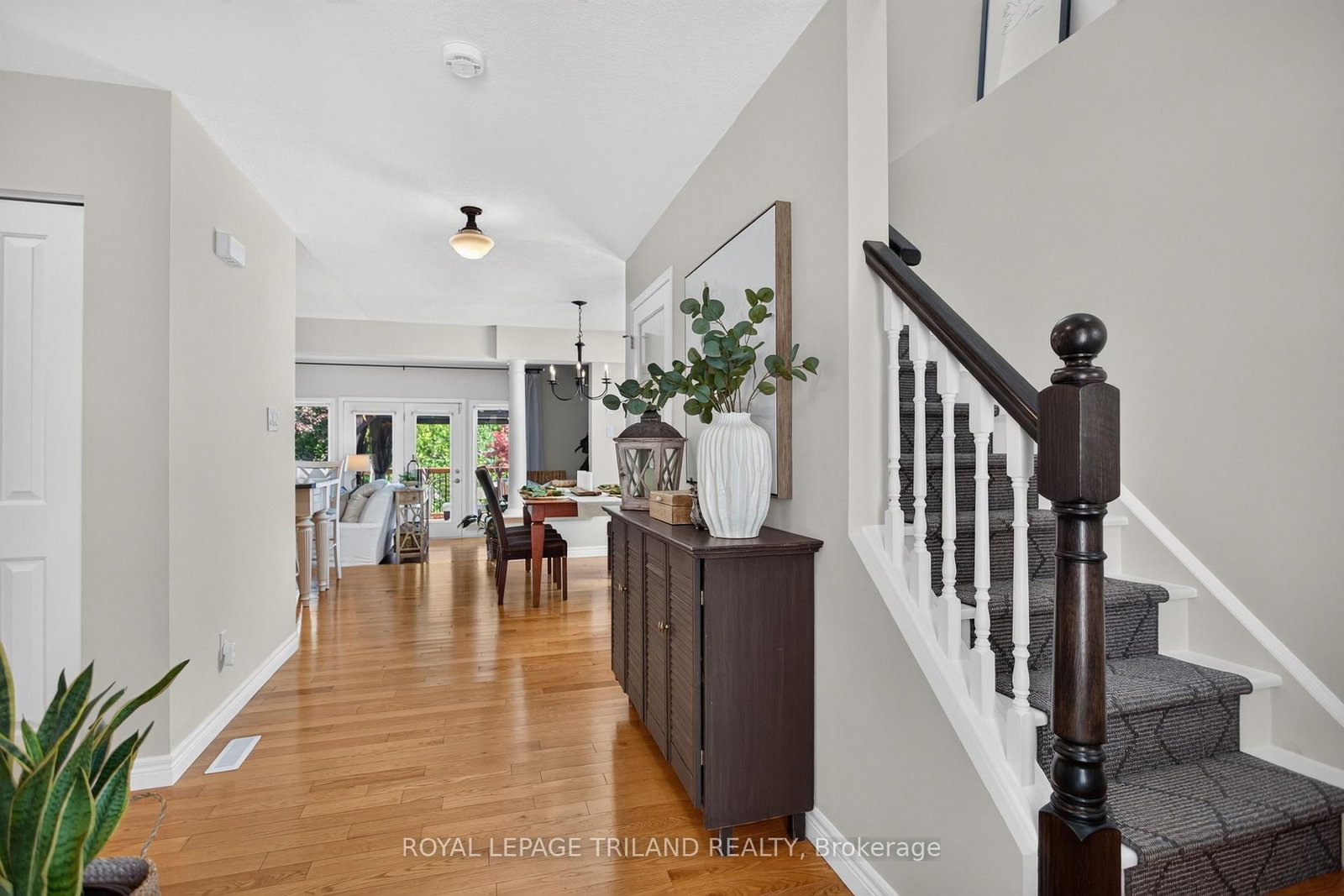 98 Rossmore Court • London South, ON photo 6