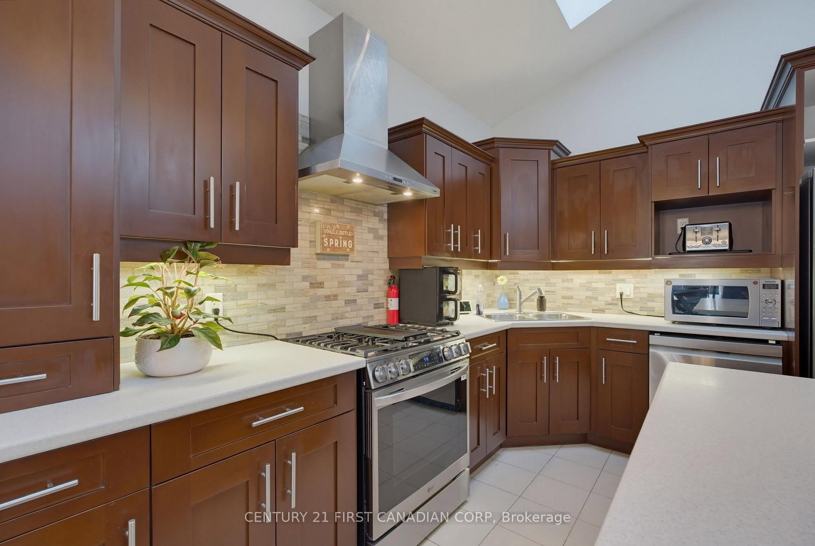 777 Apricot Drive • #34 • London South, ON photo 15