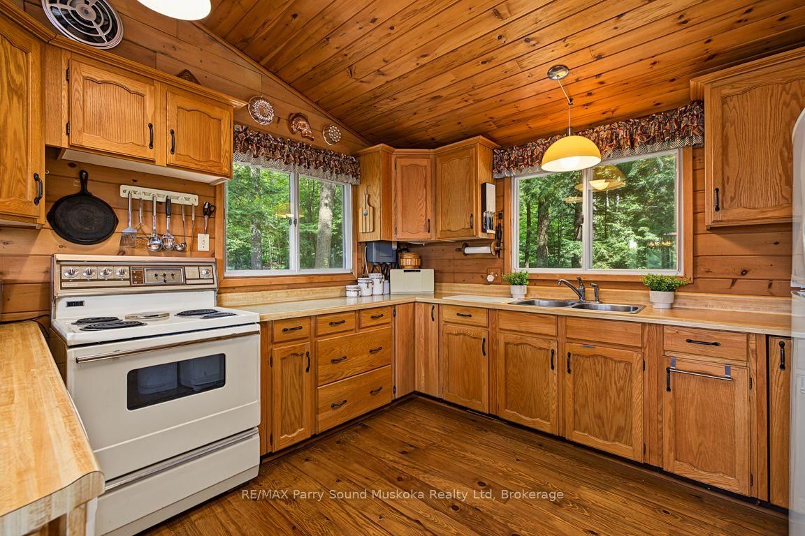 182 North Sandy Plains Road • Seguin, ON photo 20