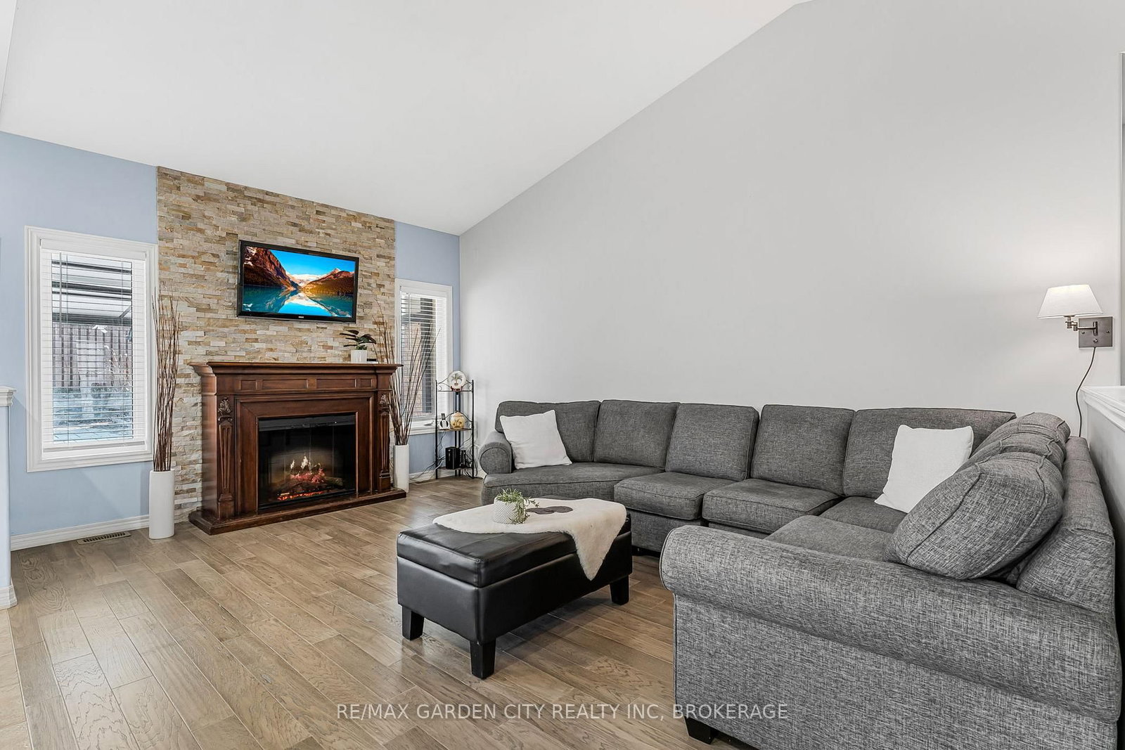 4022 Bush Crescent • Lincoln, ON photo 8