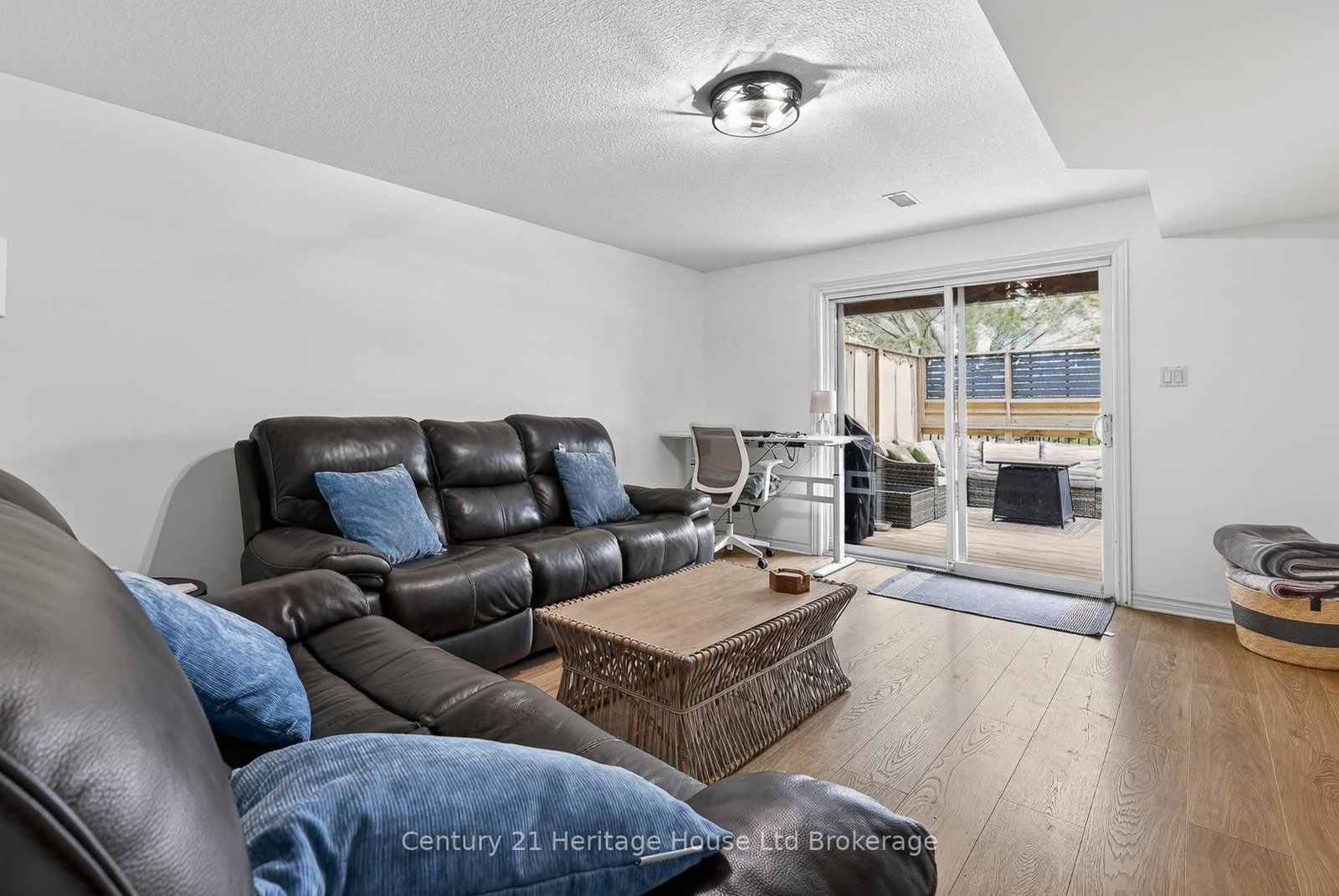 111 King Street E • #9 • Ingersoll, ON photo 17
