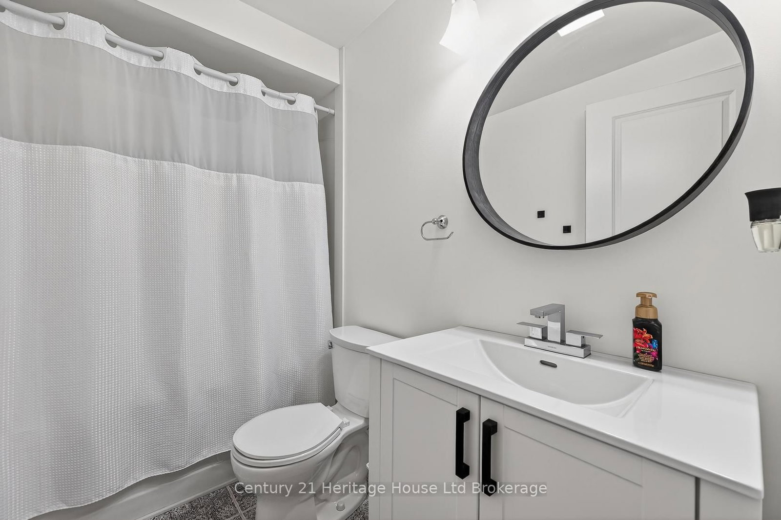 111 King Street E • #9 • Ingersoll, ON photo 19