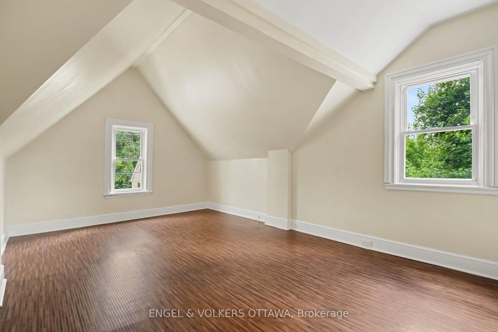 8169 Victoria Street • Metcalfe, ON photo 18
