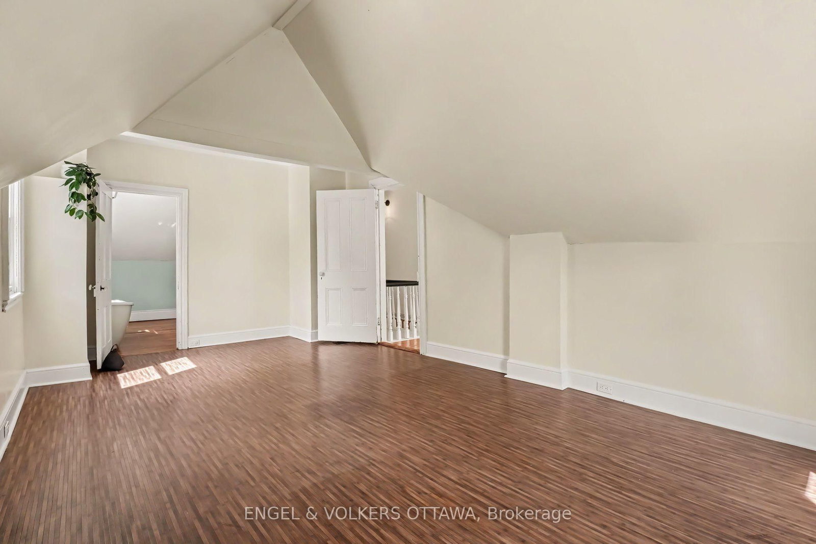 8169 Victoria Street • Metcalfe, ON photo 19