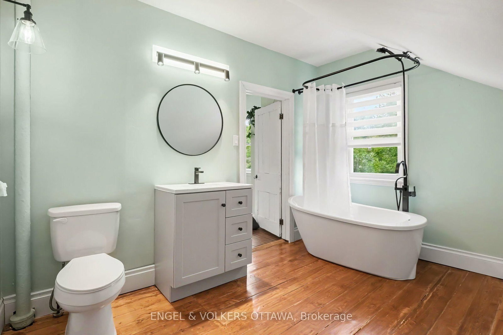8169 Victoria Street • Metcalfe, ON photo 25