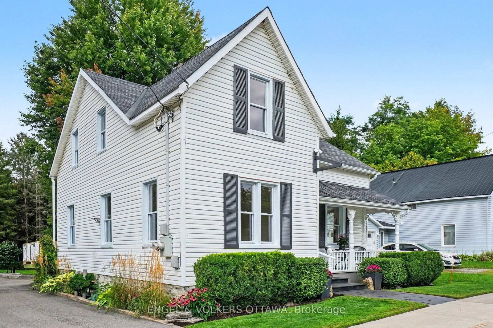 8169 Victoria Street • Metcalfe, ON photo 3