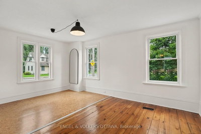 8169 Victoria Street • Metcalfe, ON photo 6