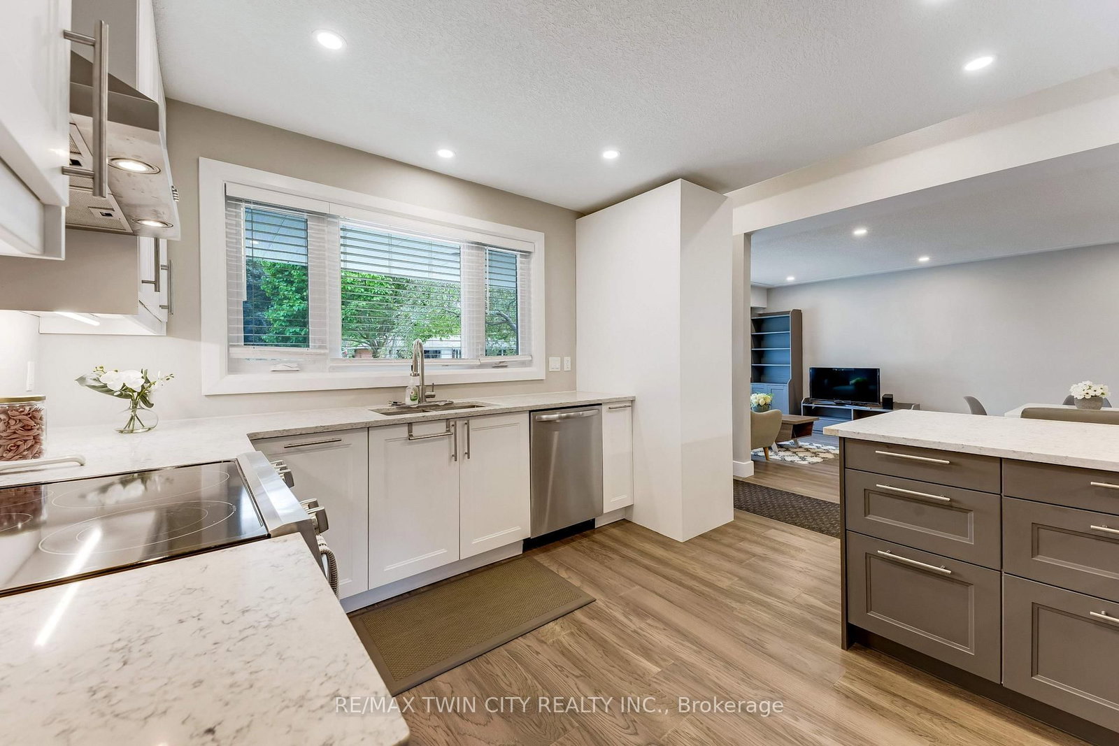 106 Kenneth Avenue • Kitchener, ON photo 15