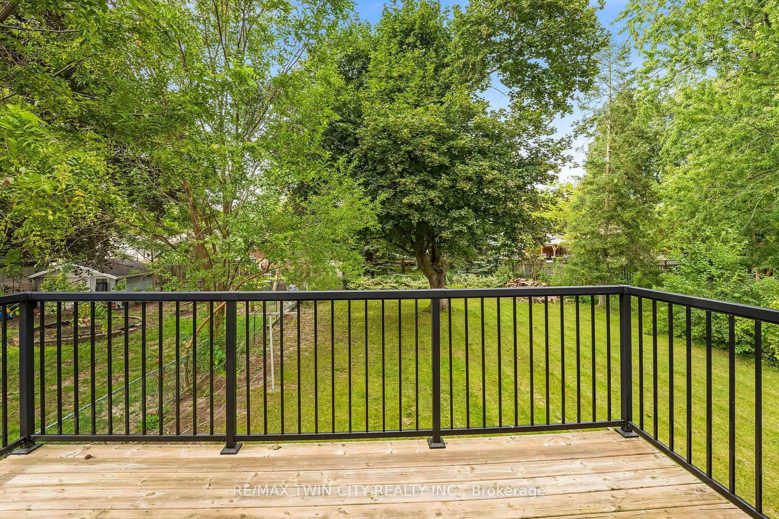 106 Kenneth Avenue • Kitchener, ON photo 25