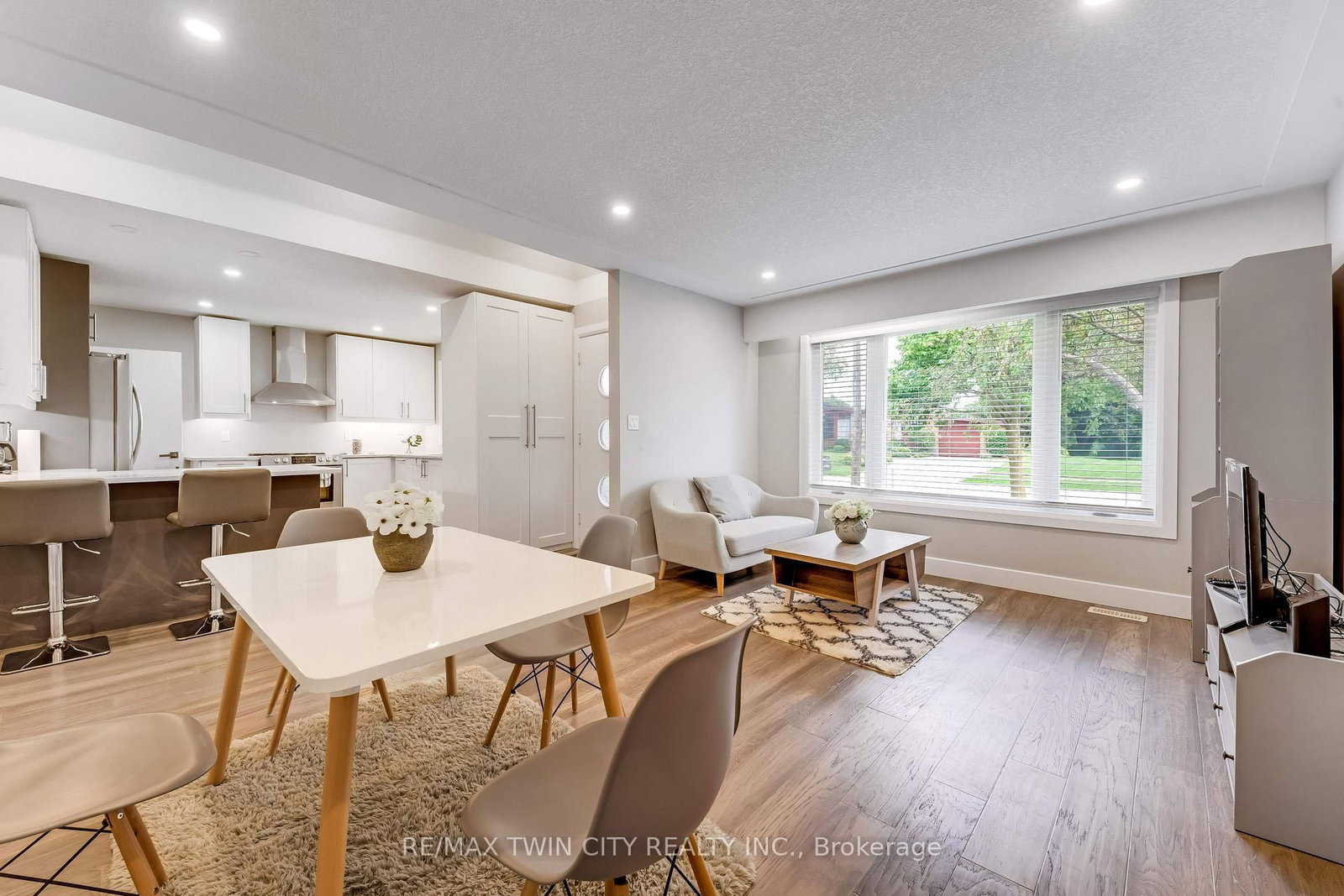 106 Kenneth Avenue • Kitchener, ON photo 6