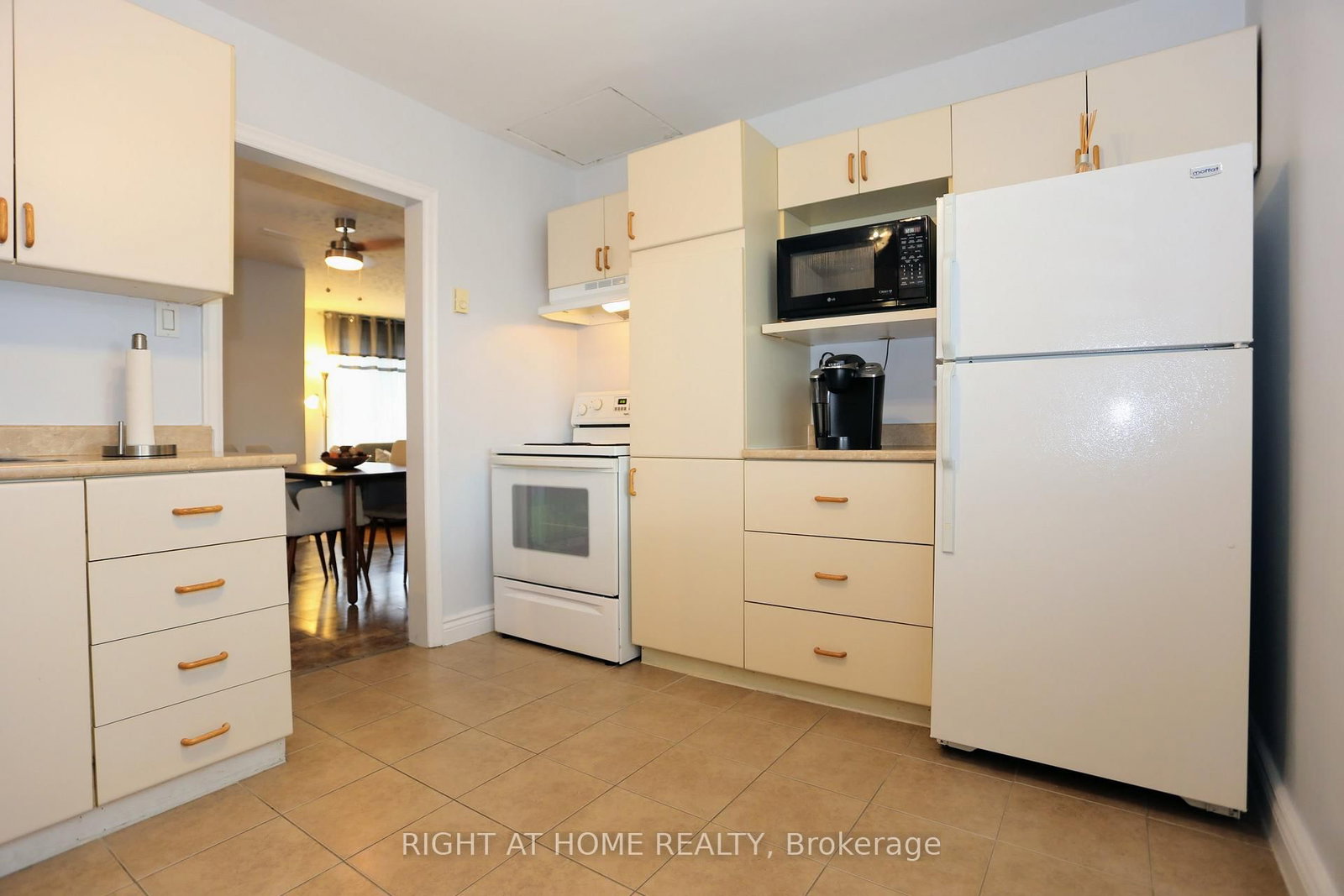 323 Levis Avenue • Ottawa, ON photo 14