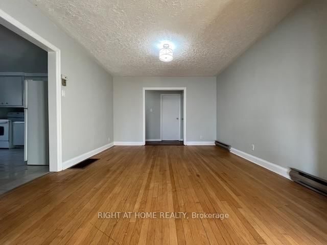 323 Levis Avenue • Ottawa, ON photo 25