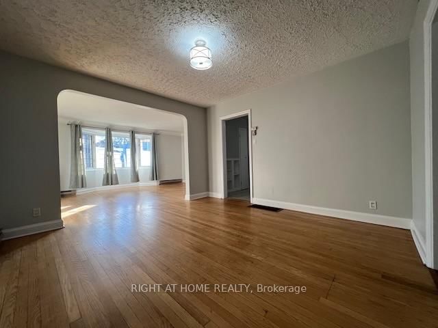 323 Levis Avenue • Ottawa, ON photo 27