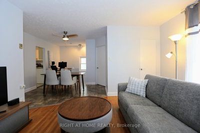 323 Levis Avenue • Ottawa, ON photo 4