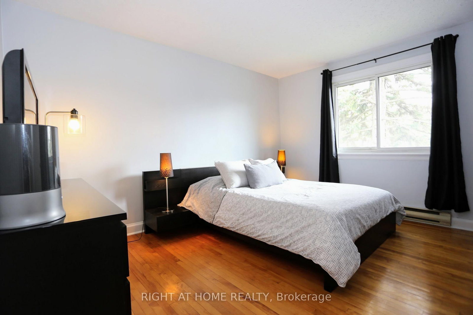 323 Levis Avenue • Ottawa, ON photo 5