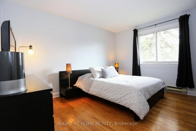323 Levis Avenue • Ottawa, ON photo 5