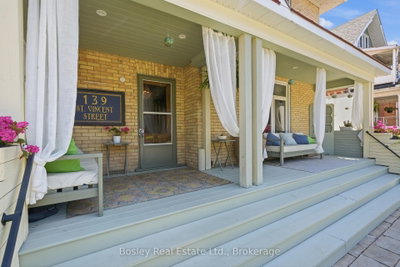 139 St Vincent Street • Meaford, ON photo 2