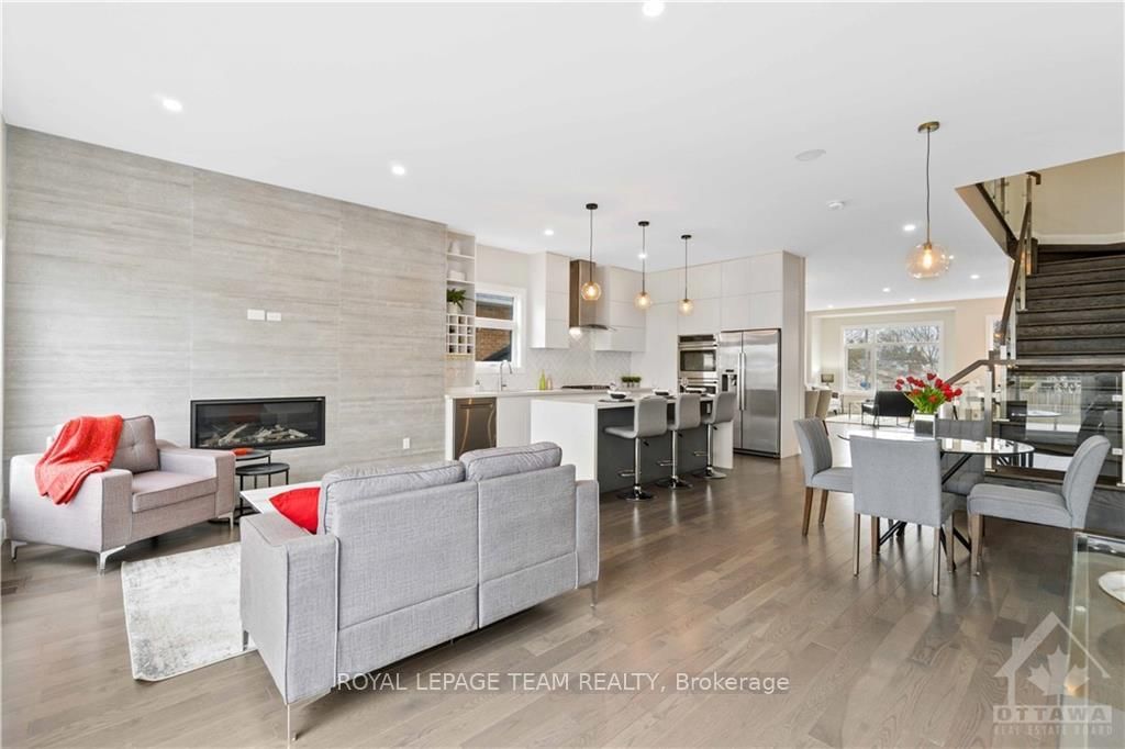 16 MELVILLE Drive • Ottawa, ON photo 13