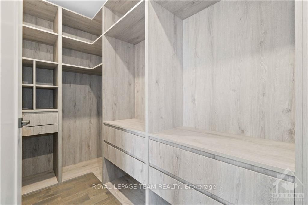 16 MELVILLE Drive • Ottawa, ON photo 19