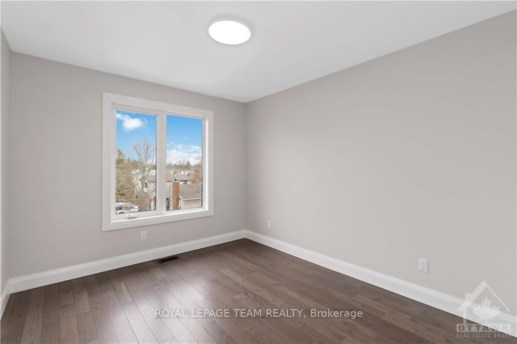 16 MELVILLE Drive • Ottawa, ON photo 22