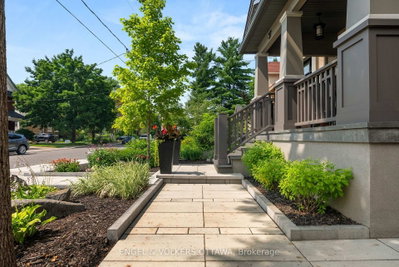 37 Clarendon Avenue • Ottawa, ON photo 2