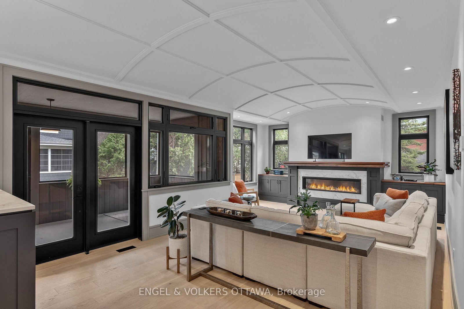 37 Clarendon Avenue • Ottawa, ON photo 20