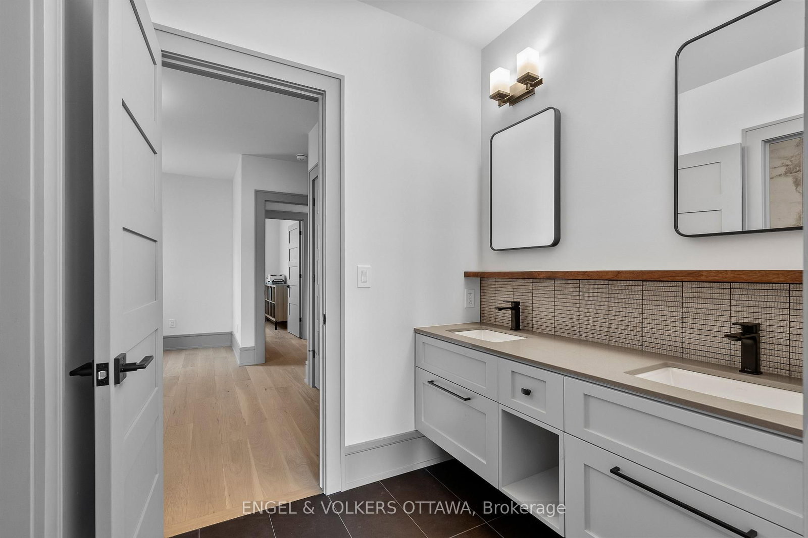 37 Clarendon Avenue • Ottawa, ON photo 34