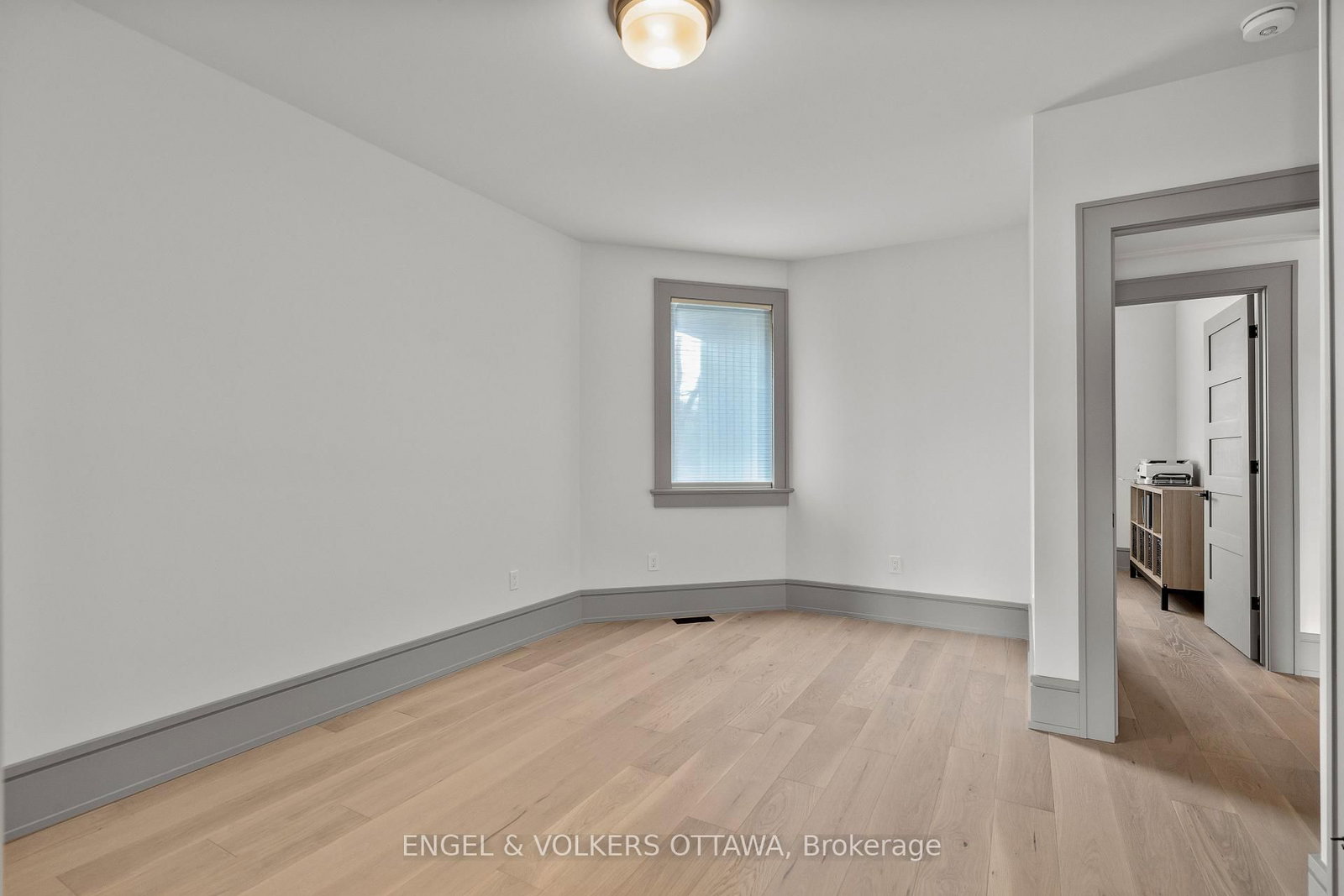 37 Clarendon Avenue • Ottawa, ON photo 36