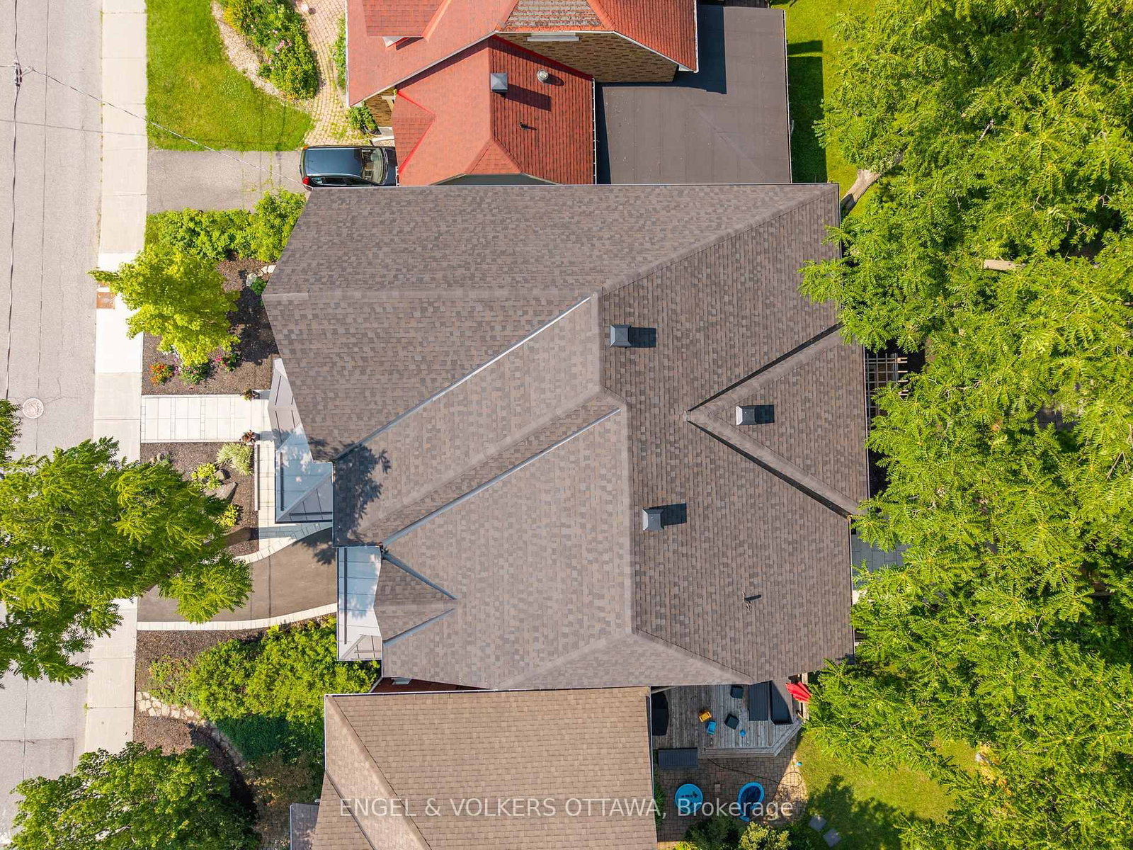 37 Clarendon Avenue • Ottawa, ON photo 45