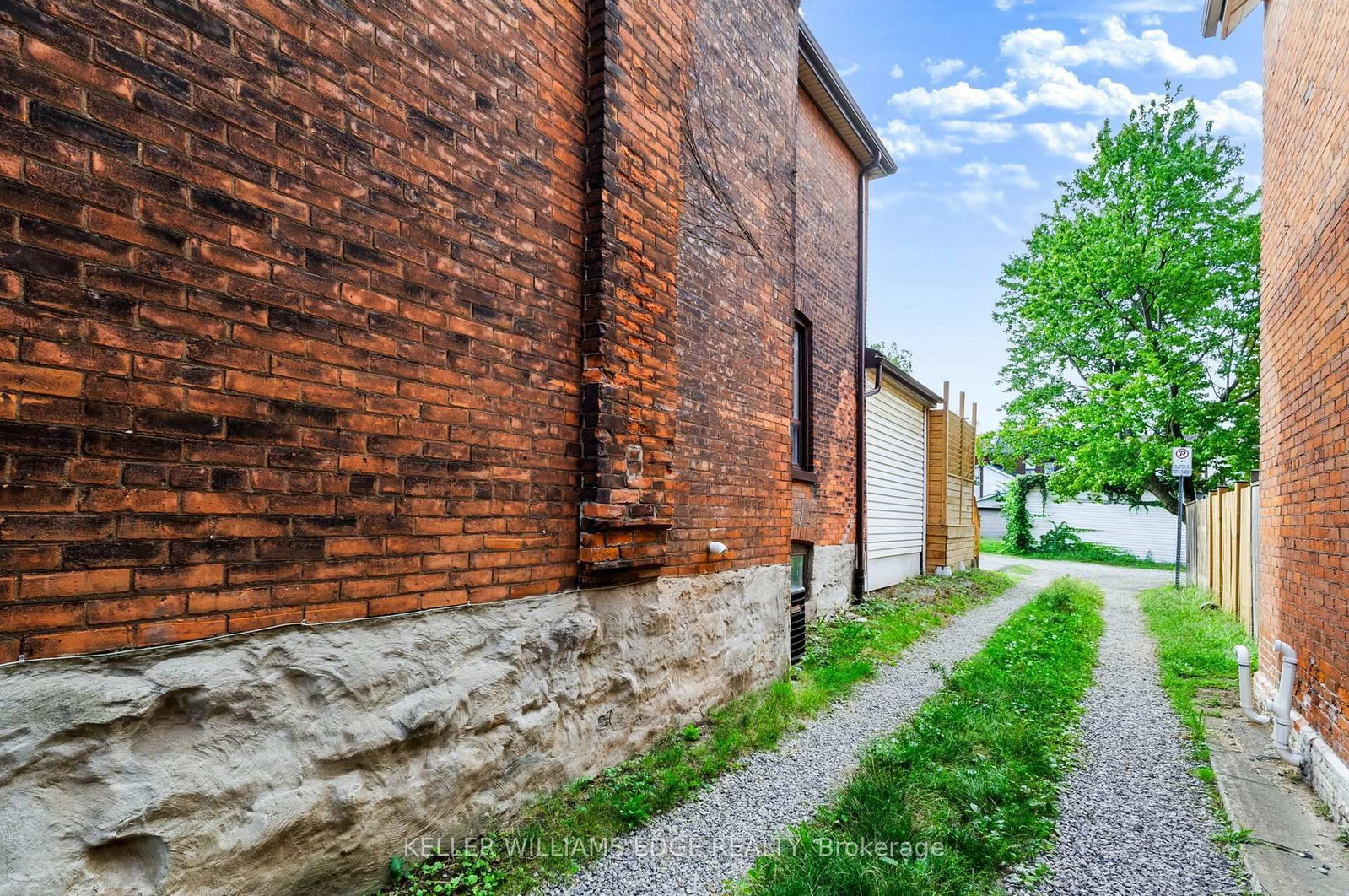 34 Baillie Street • Hamilton, ON photo 32