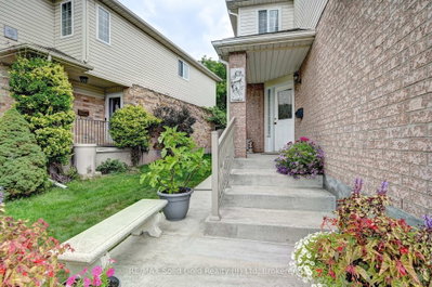 447 Hidden Creek Drive • Kitchener, ON photo 4