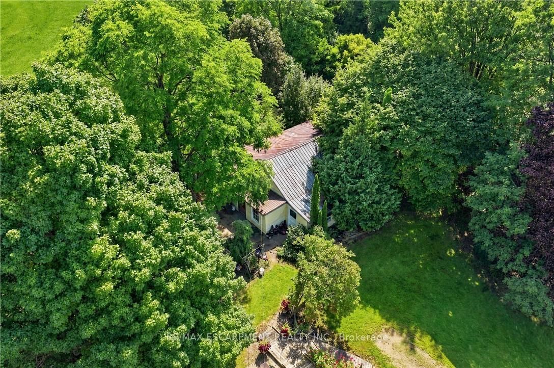 994 Safari Road • Hamilton, ON photo 13